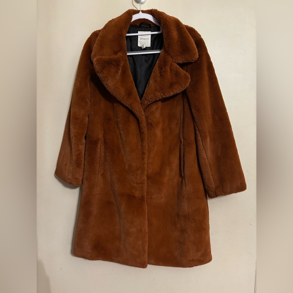 Avec Les Filles $199 Luxurious Notch Lapel chestnut Faux Fur Coat Size small